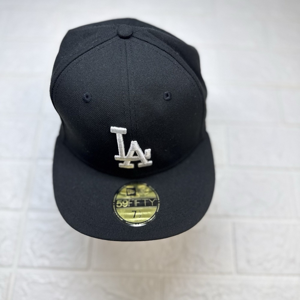 New Era 59Fifty MLB Los Angeles Dodgers Mexico Flag Fitted Hat Black Size 7 1/2